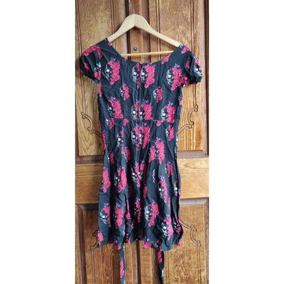 Royal Bones skull Black Red Rose Dress - Picture 2 of 3